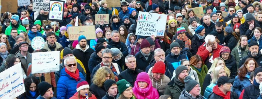 Foto der Demonstation gegen die rechte Normalisierung am 2.2.2025 in Regensburg